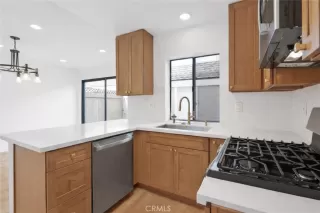 Photo #2: OC26079519 Listing 