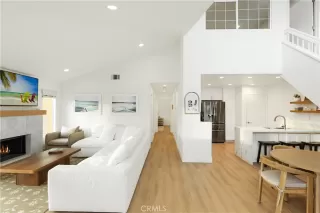 Photo #4: OC26079955 Listing