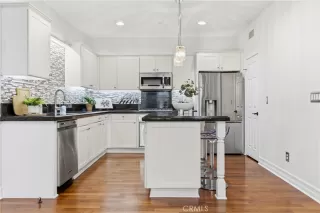 Photo #5: OC26079969 Listing 