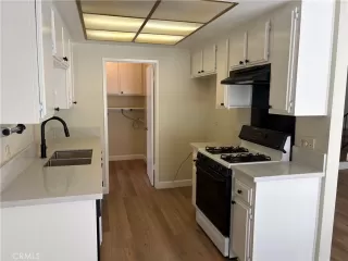 Photo #2: OC26080412 Listing 