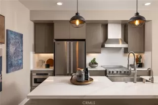 Photo #5: OC26080437 Listing 