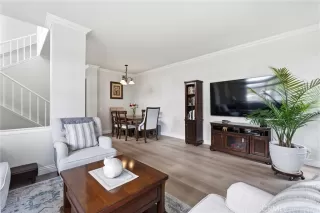 Photo #4: OC26080584 Listing 