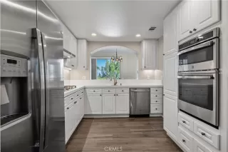 Photo #5: OC26081051 Listing 