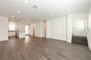 Photo #2: OC26081530 Listing