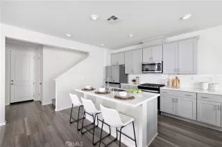 Photo #5: OC26081850 Listing 