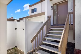 Photo #3: OC26082130 Listing 