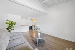 Photo #2: OC26082361 Listing 