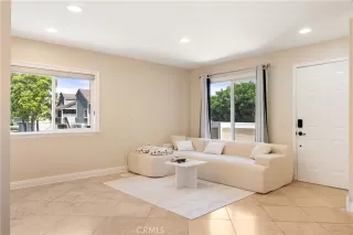 Photo #4: OC26082517 Listing