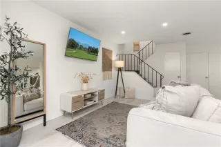 Photo #3: OC26083098 Listing 