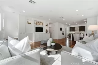 Photo #4: OC26083645 Listing 