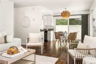 Photo #2: OC26083840 Listing