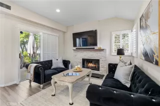 Photo #3: OC26084376 Listing 