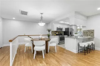 Photo #4: OC26084632 Listing 