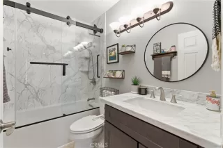 Photo #4: OC26084661 Listing 