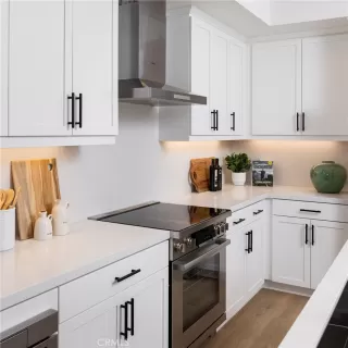 Photo #6: OC26084984 Listing 