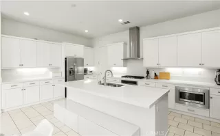 Photo #5: OC26085037 Listing 