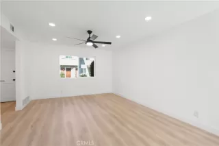 Photo #4: OC26085308 Listing 