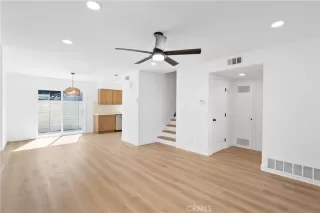 Photo #6: OC26085308 Listing 