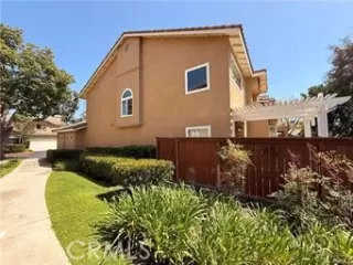 Photo #5: OC26085315 Listing 