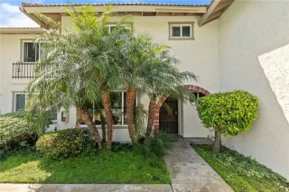 Photo #2: OC26085695 Listing 