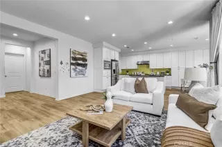 Photo #6: OC26085699 Listing 