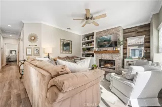 Photo #4: OC26085744 Listing 