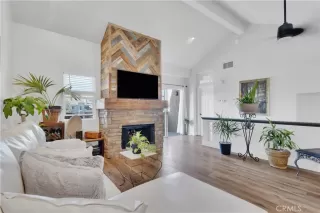 Photo #4: OC26085934 Listing 