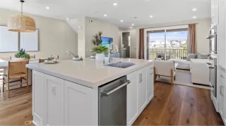 Photo #2: OC26086054 Listing 