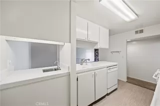 Photo #2: OC26086265 Listing 