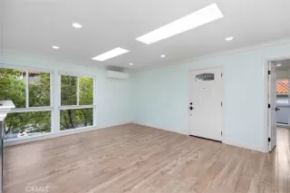 Photo #6: OC26086644 Listing 