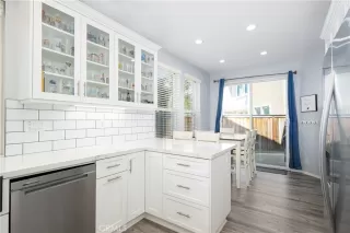 Photo #4: OC26086670 Listing 
