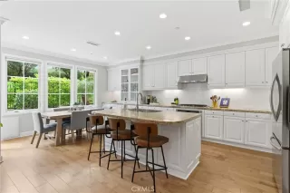 Photo #4: OC26086708 Listing 