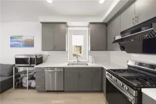 Photo #5: OC26087061 Listing 