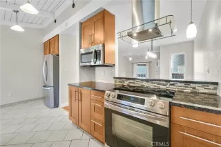 More Details about MLS # OC26087221 : 1010 W MACARTHUR BOULEVARD 118