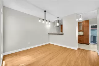 Photo #4: OC26087221 Listing 