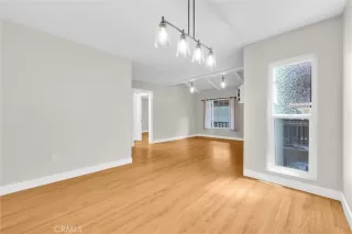 Photo #6: OC26087221 Listing 