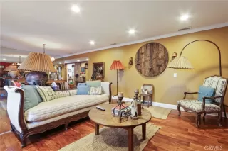 Photo #6: OC26087572 Listing 