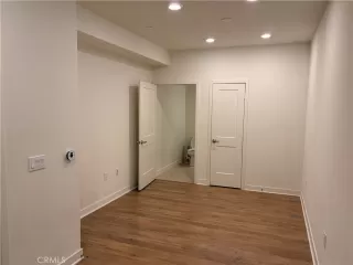 Photo #4: OC26087591 Listing 