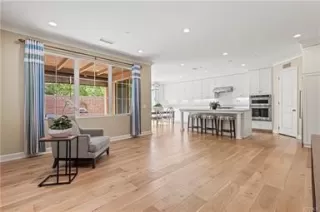 Photo #4: OC26087601 Listing 