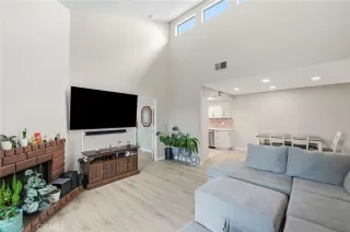 Photo #5: OC26087705 Listing 