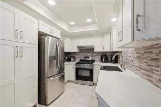 Photo #6: OC26087705 Listing 