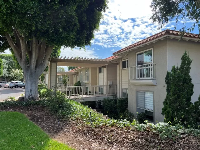 MLS: OC26087727 Condo For Sale