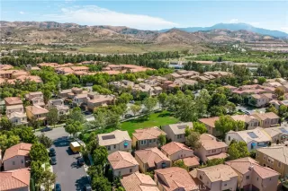 Photo #4: OC26087810 Listing 