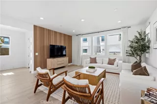 Photo #4: OC26088185 Listing 