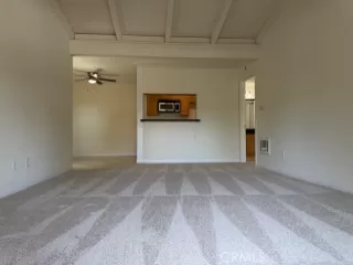 Photo #6: OC26088264 Listing 