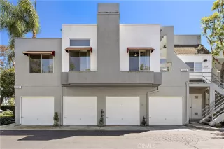 More Details about MLS # OC26088302 : 26828 TURQUOISE