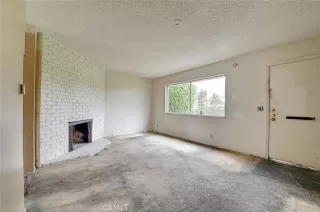 Photo #4: OC26088521 Listing 