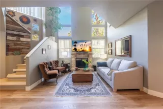 Photo #2: OC26088709 Listing 