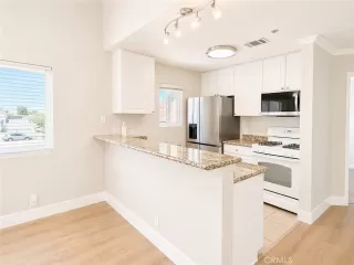 Photo #4: OC26088802 Listing 