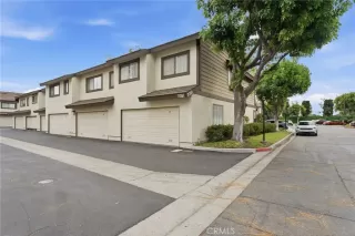 Photo #5: OC26090071 Listing 